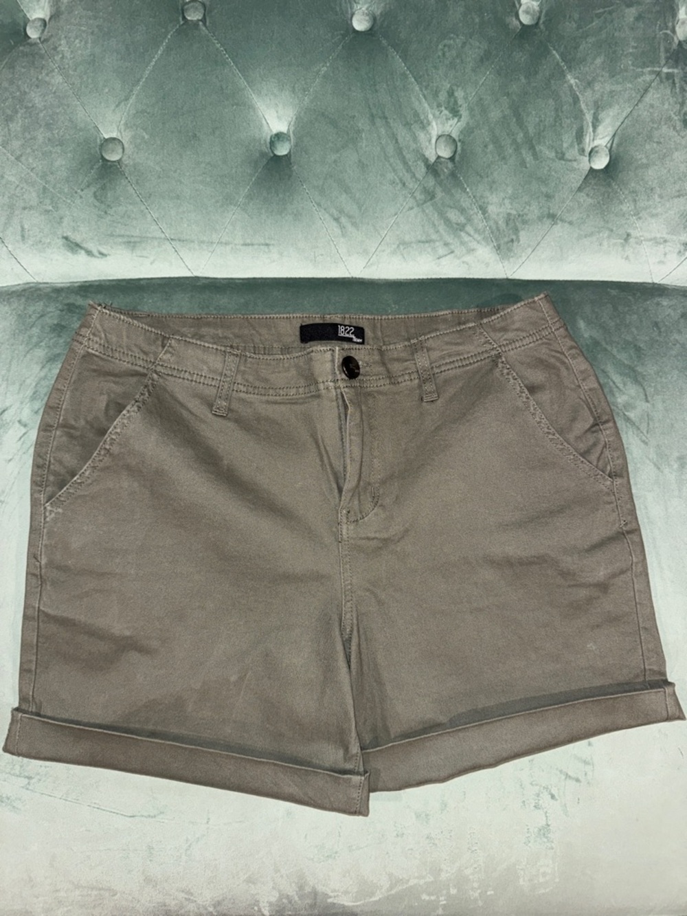 1822 Denim Women's Olive Rolled-Cuff Bermuda Shorts